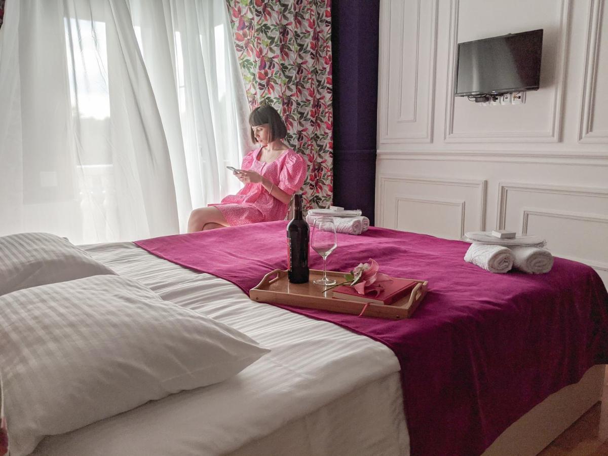 Boutique Apartment - Signature Kutaisi Bagian luar foto