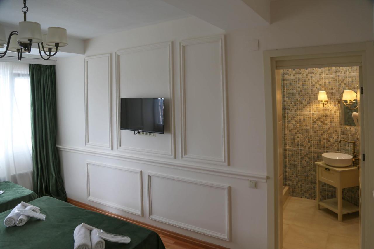 Boutique Apartment - Signature Kutaisi Bagian luar foto