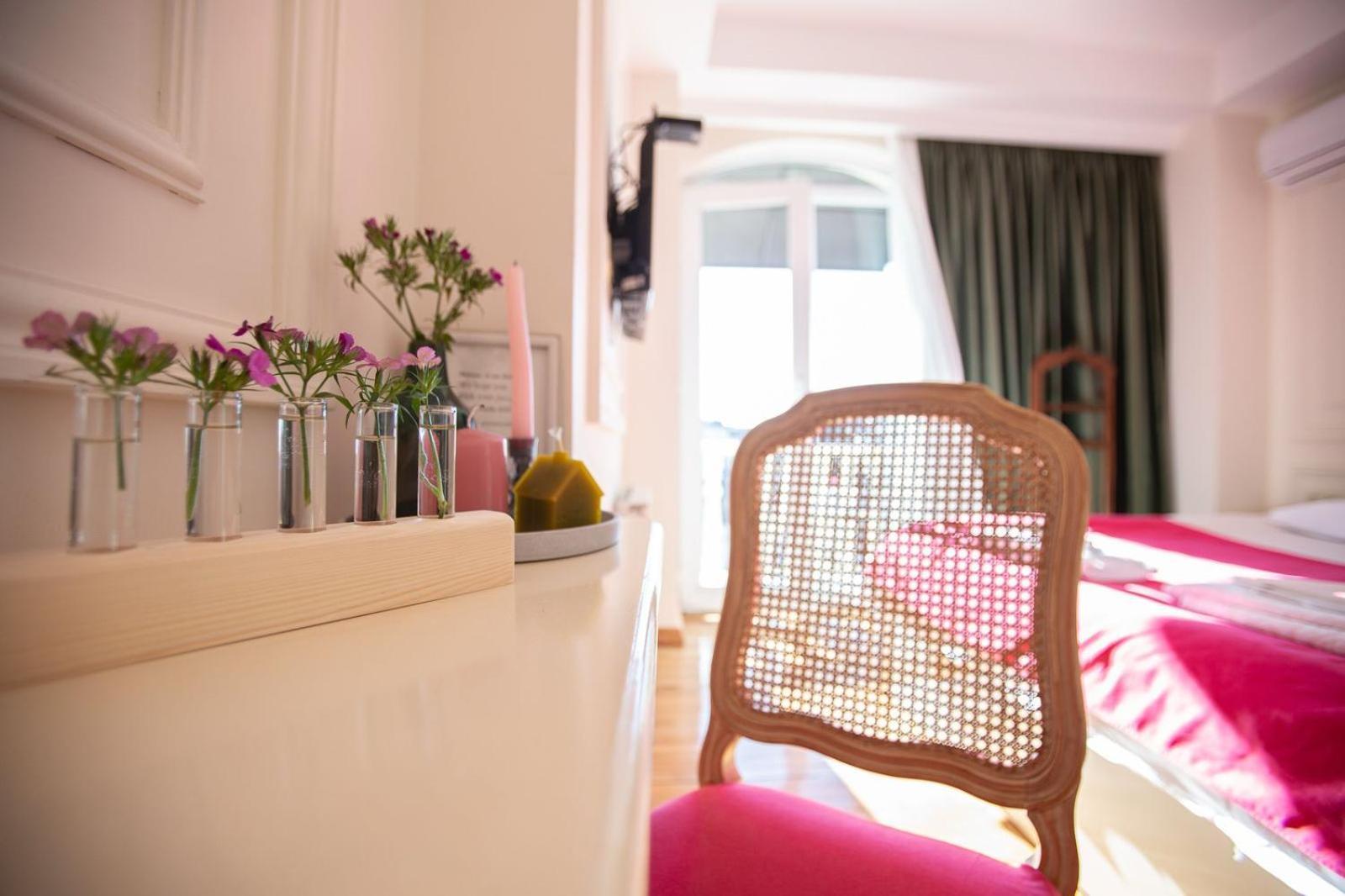 Boutique Apartment - Signature Kutaisi Bagian luar foto