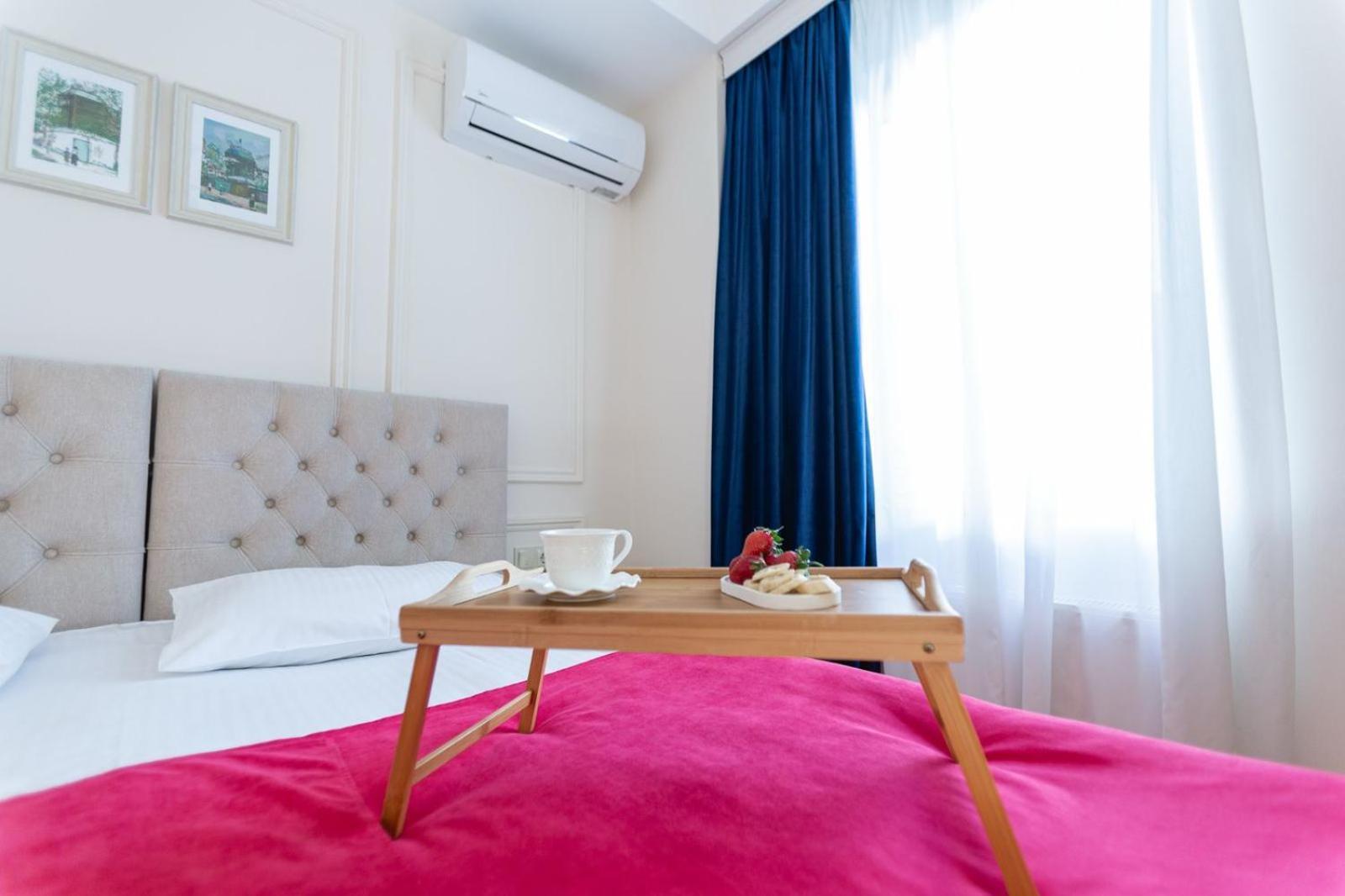 Boutique Apartment - Signature Kutaisi Bagian luar foto